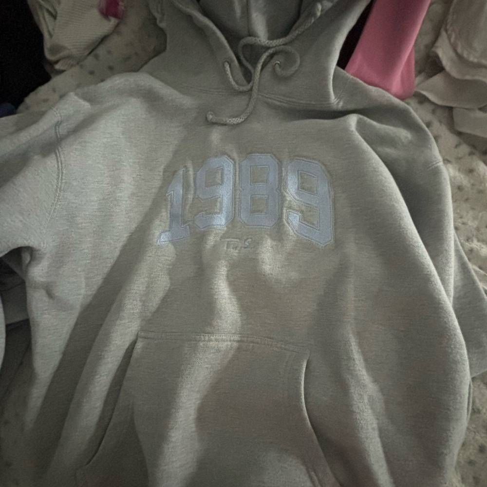 1989 Taylor Swift Hoodie